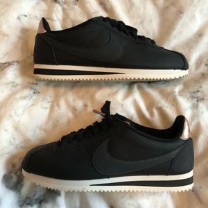 Women’s Nike Cortez Classic Black/Rose Gold Accent